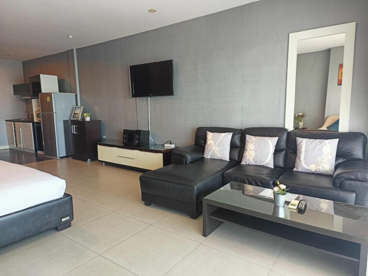 View Talay 6 Pattaya Beach Apartment By Honey Eksteriør billede