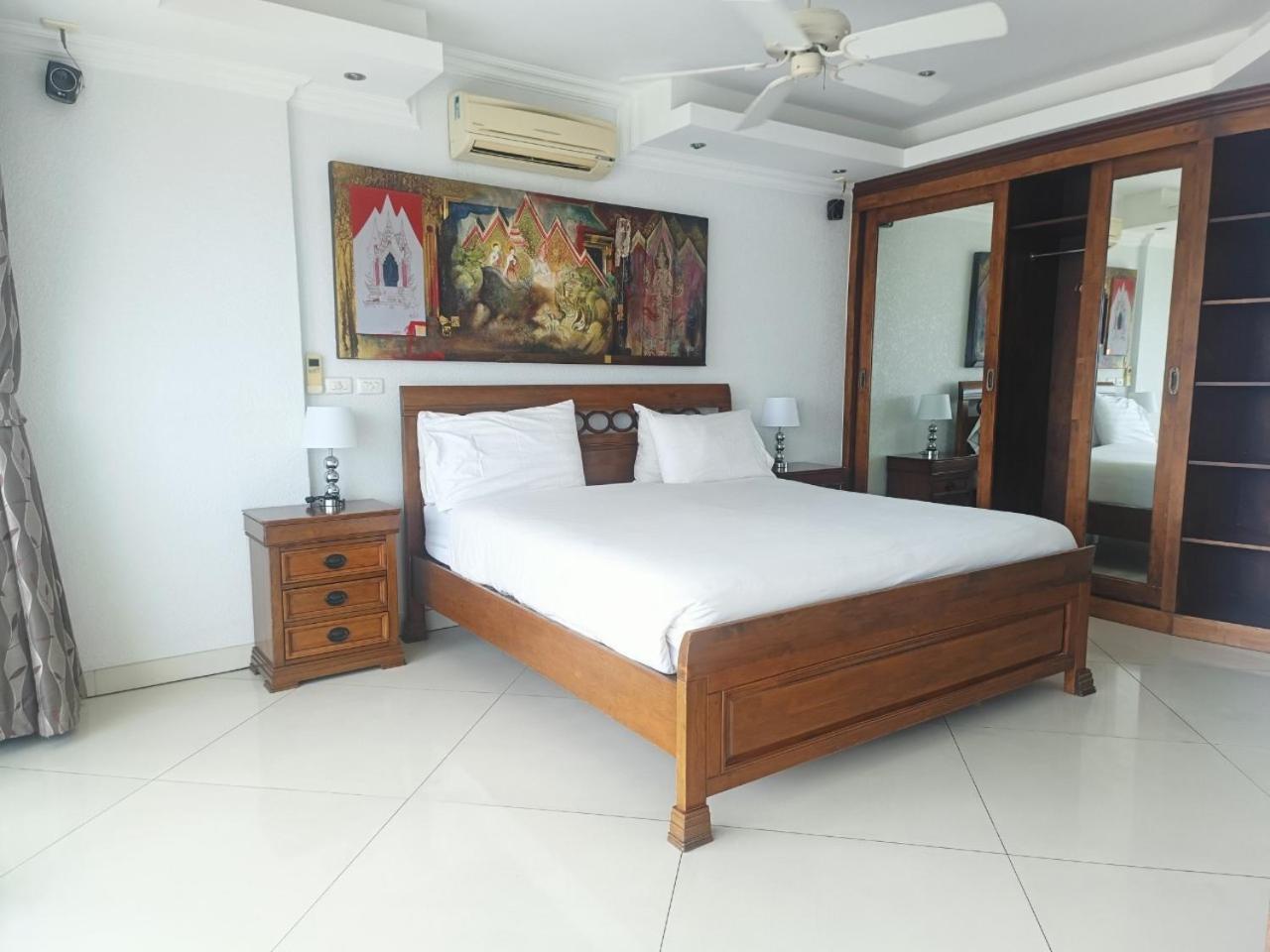 View Talay 6 Pattaya Beach Apartment By Honey Eksteriør billede