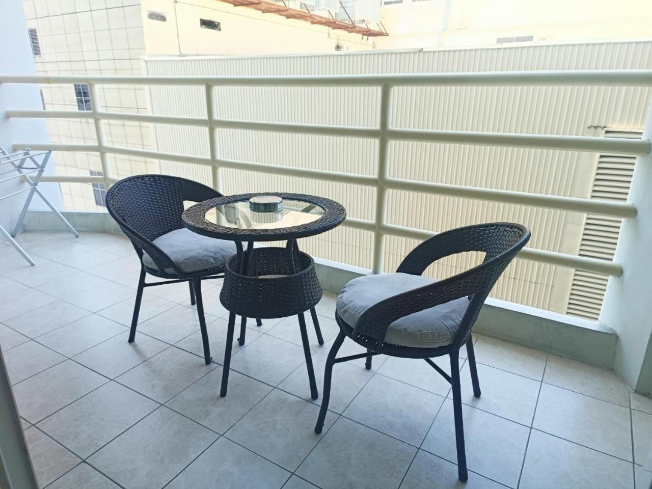 View Talay 6 Pattaya Beach Apartment By Honey Eksteriør billede