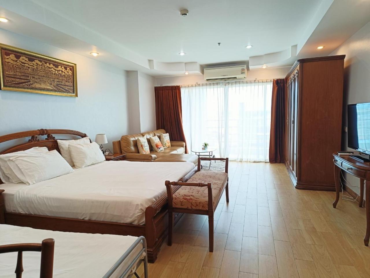 View Talay 6 Pattaya Beach Apartment By Honey Eksteriør billede