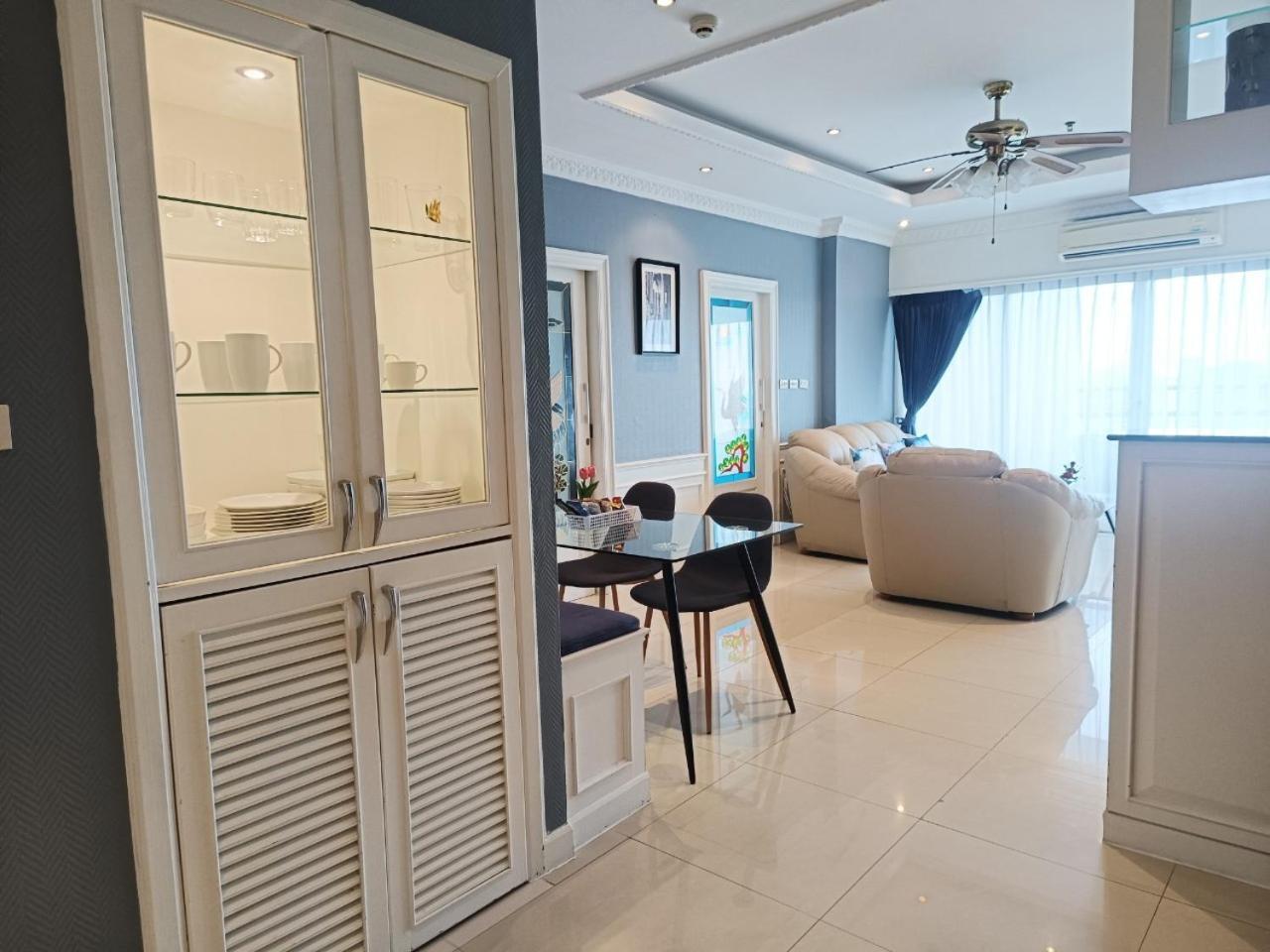 View Talay 6 Pattaya Beach Apartment By Honey Eksteriør billede
