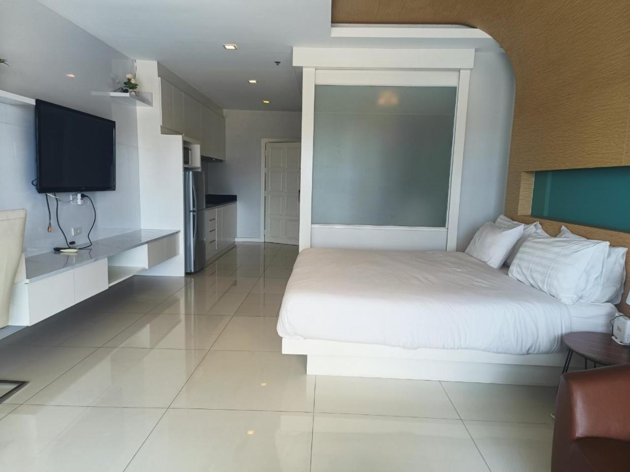 View Talay 6 Pattaya Beach Apartment By Honey Eksteriør billede