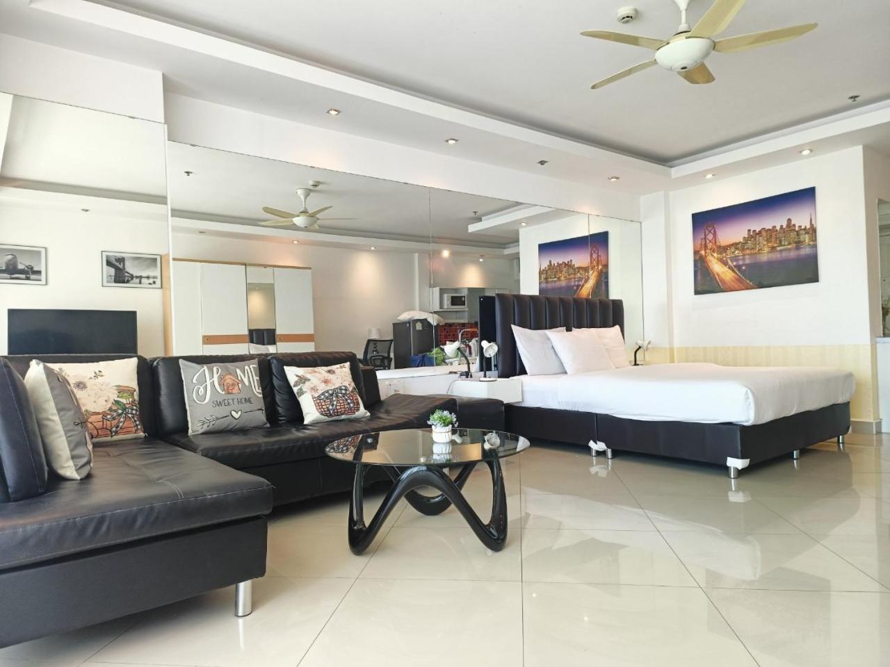 View Talay 6 Pattaya Beach Apartment By Honey Eksteriør billede